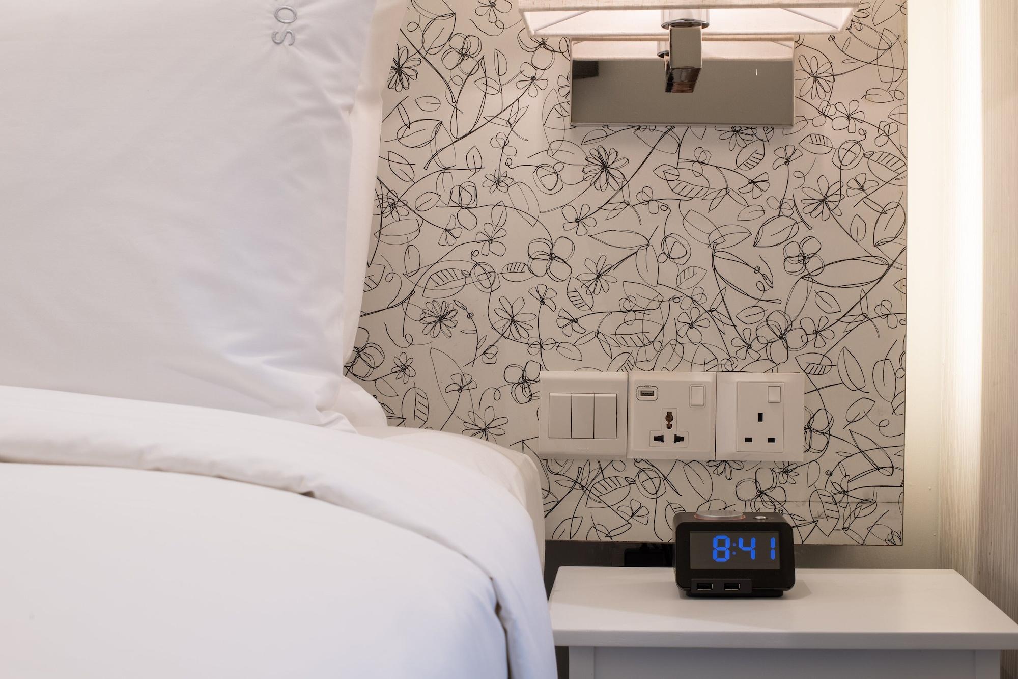 Express & By Ihg 4*