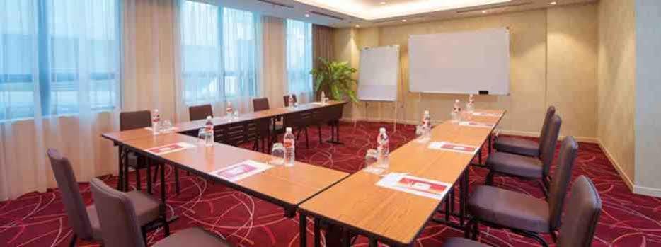 Express & By Ihg Hotel